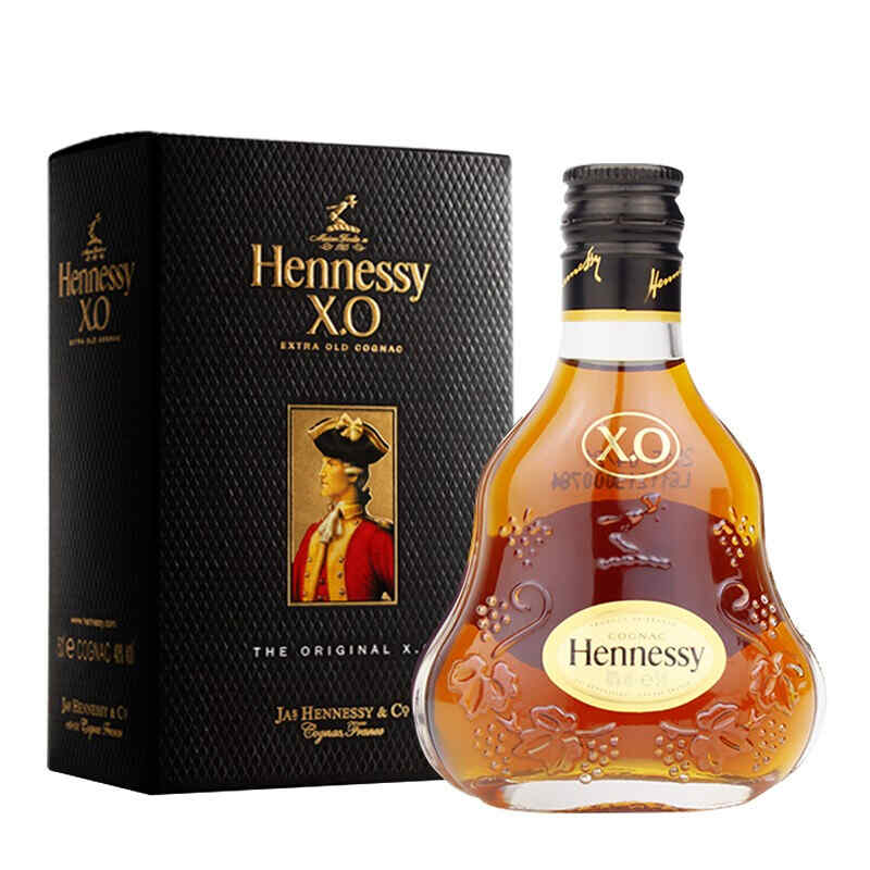 4萬一杯紅酒，四杯紅酒相當于什么量?